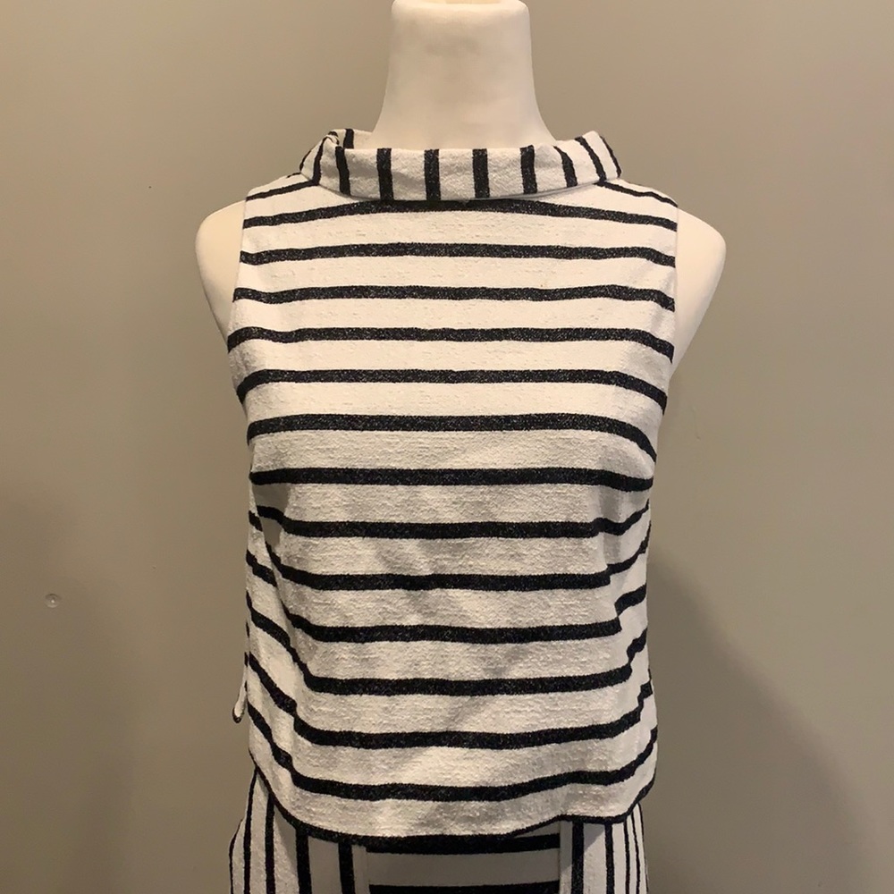 NY & CO EVA MENDES SLEEVELESS CROP TOP SZ 2